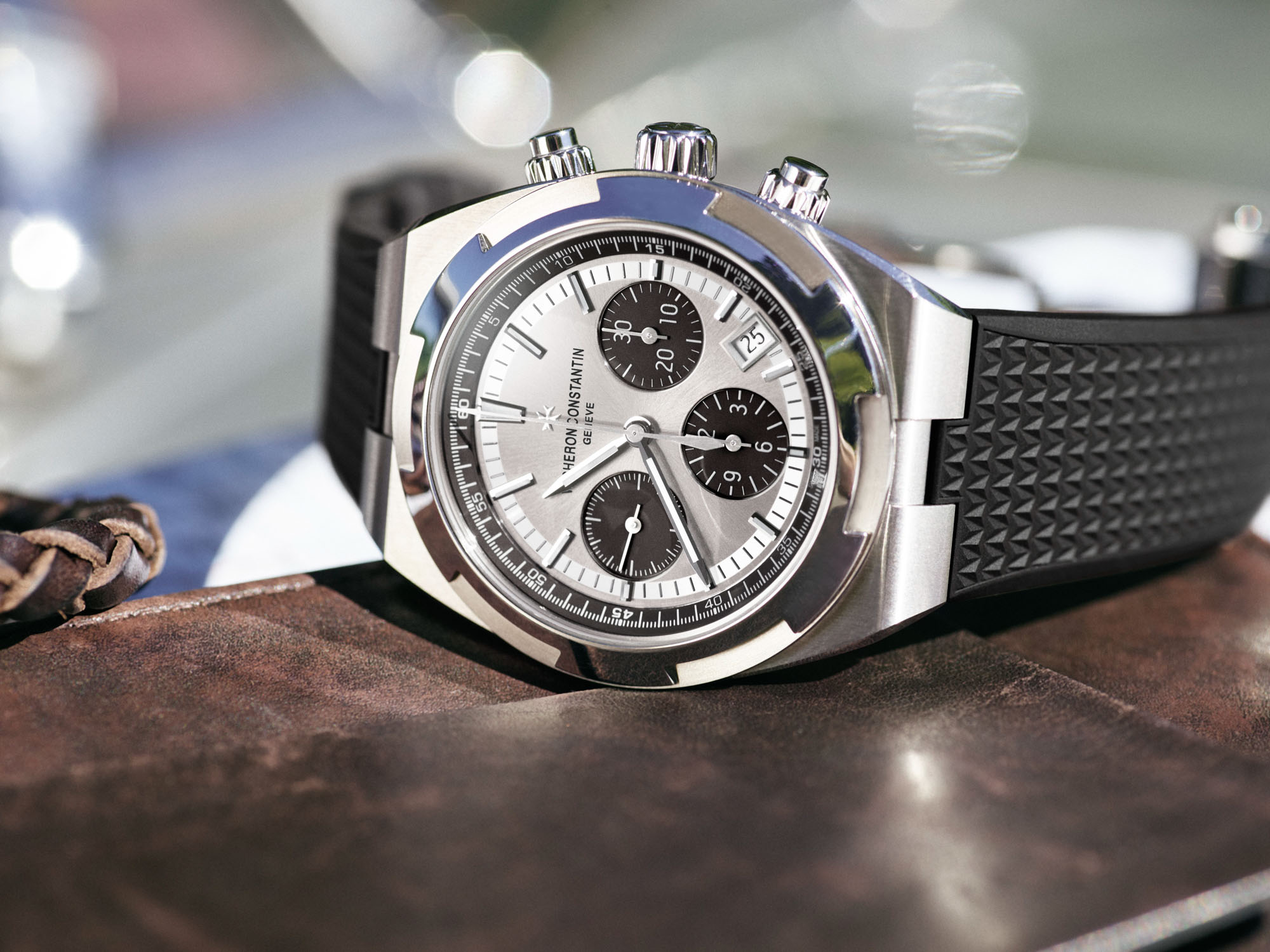 Unveiling the Allure of Good Imitation Vacheron Constantin Watches with the New “Panda” Dial